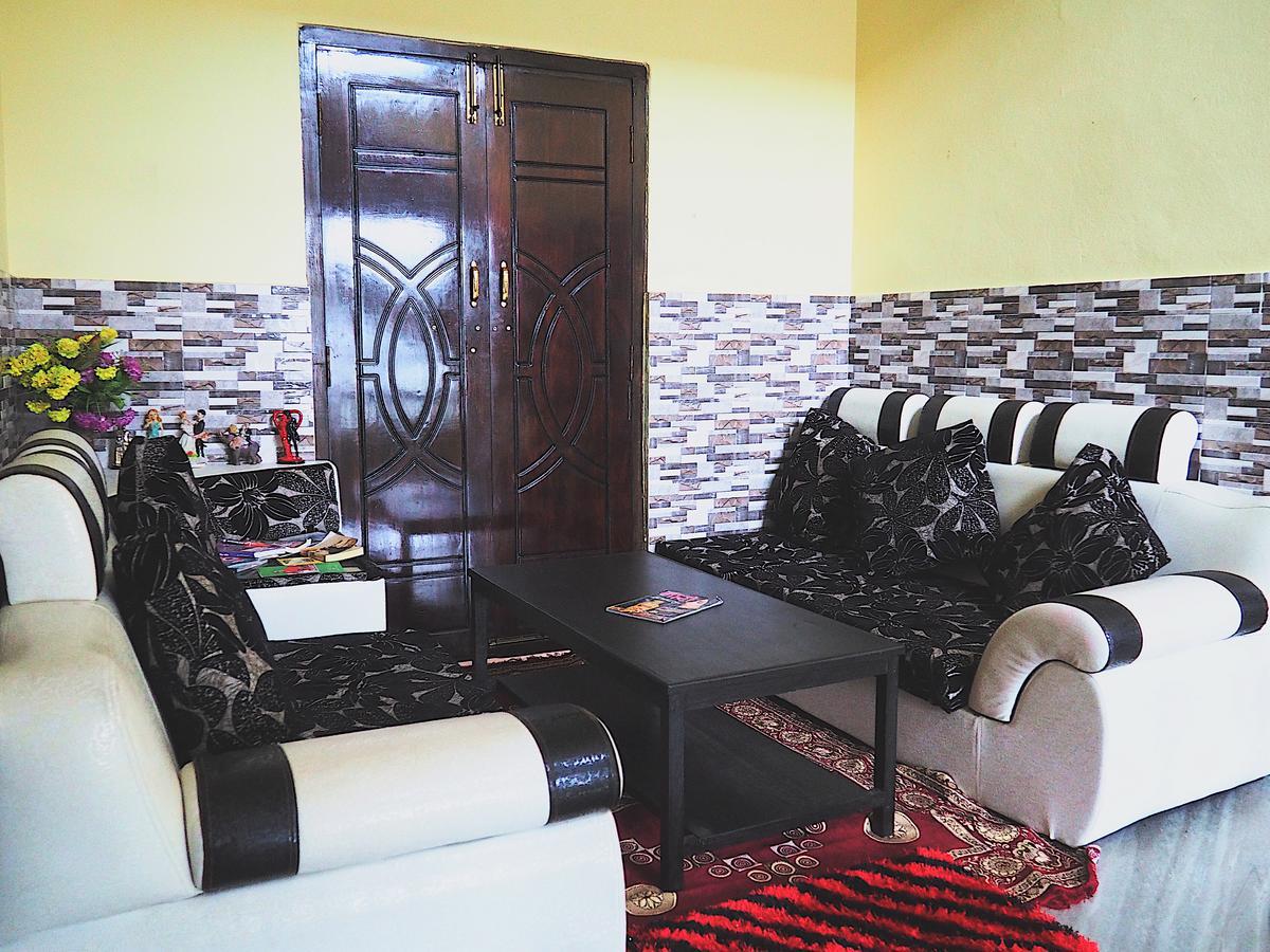 Aroma Tourist Hostel Pokhara Zewnętrze zdjęcie