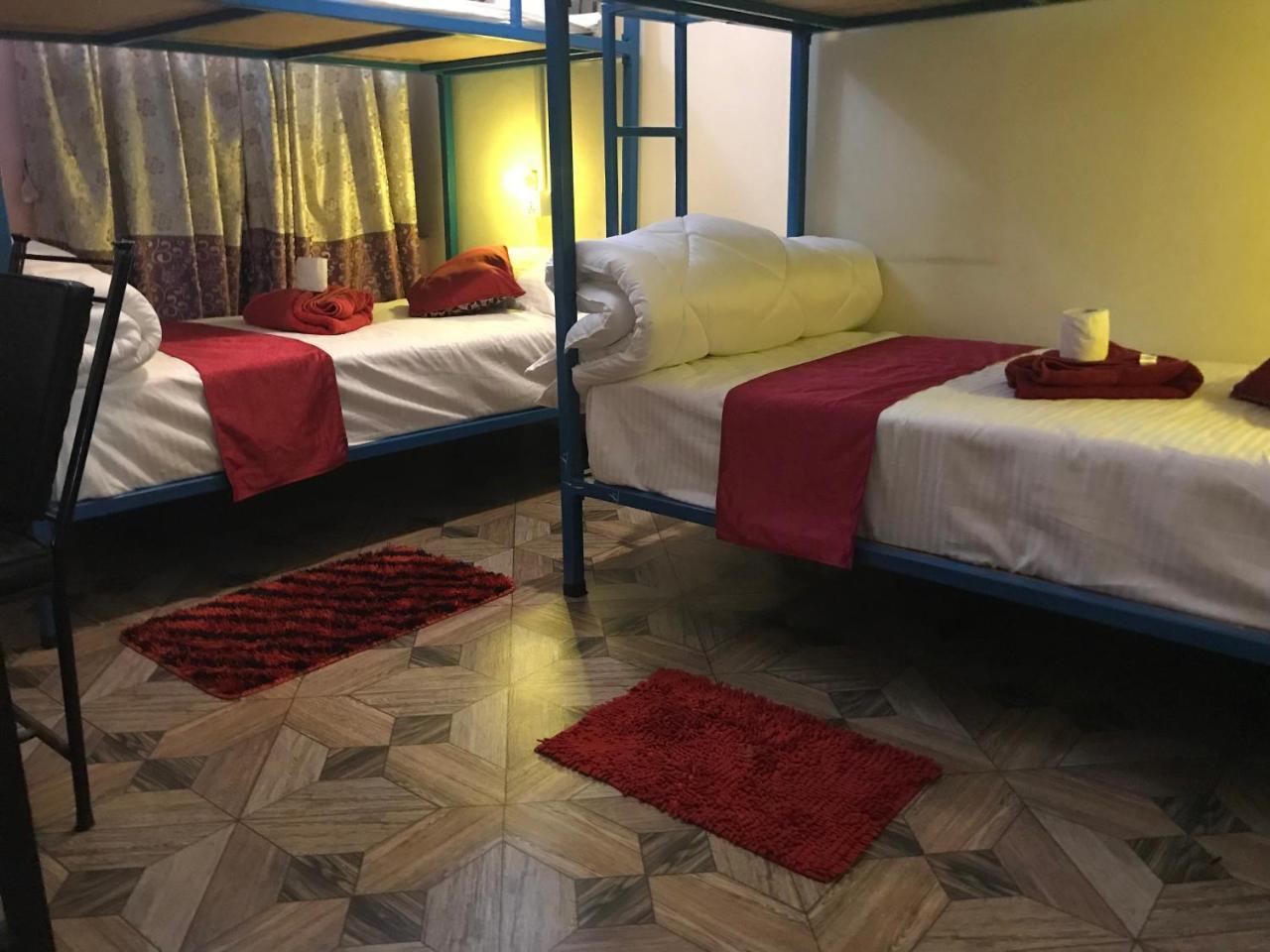 Aroma Tourist Hostel Pokhara Zewnętrze zdjęcie