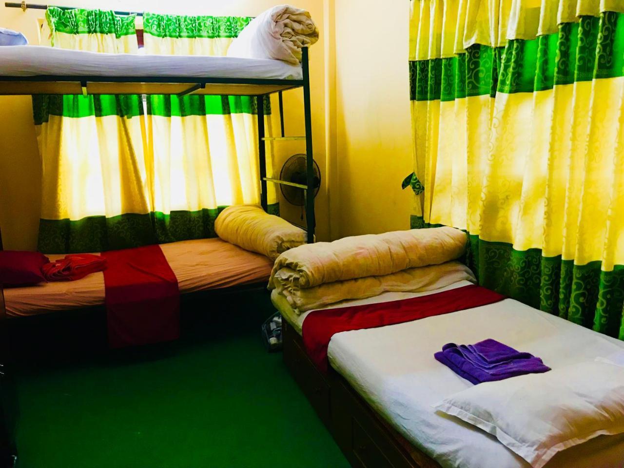 Aroma Tourist Hostel Pokhara Zewnętrze zdjęcie